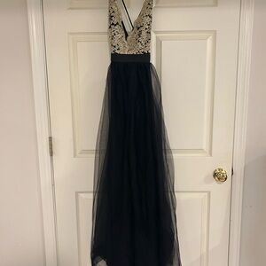 Elegant Black and Cream Lace Evening Gown